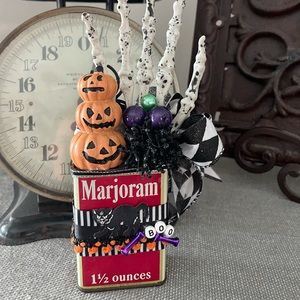 Halloween Decoration Handmade: Antique Sauers Spice Can & vintage trinkets